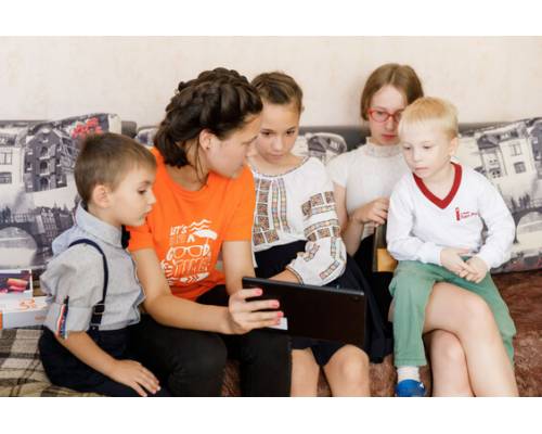 На Харківщині розробили першу в Україні Програму підтримки та розвитку сімейних форм виховання